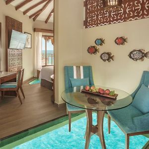 Palafitos – Overwater Bungalows