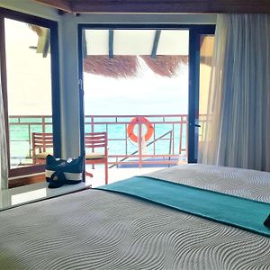 Palafitos – Suites Elite Overwater